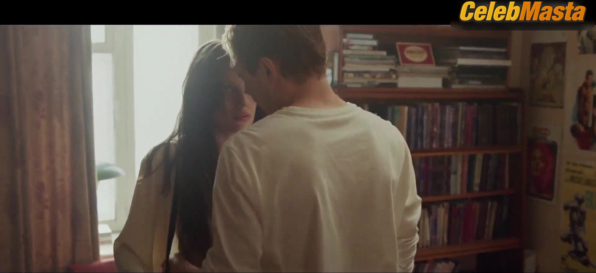 Anna Chipovskaya Sex Scene From Kto-nibud Videl Moyu - Photo 2 of 5 photo 1