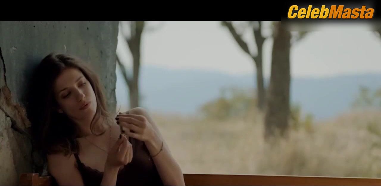 Anna Chipovskaya ’s Tits Scene In And The Sun Rises - Photo 2 of 5 photo 5