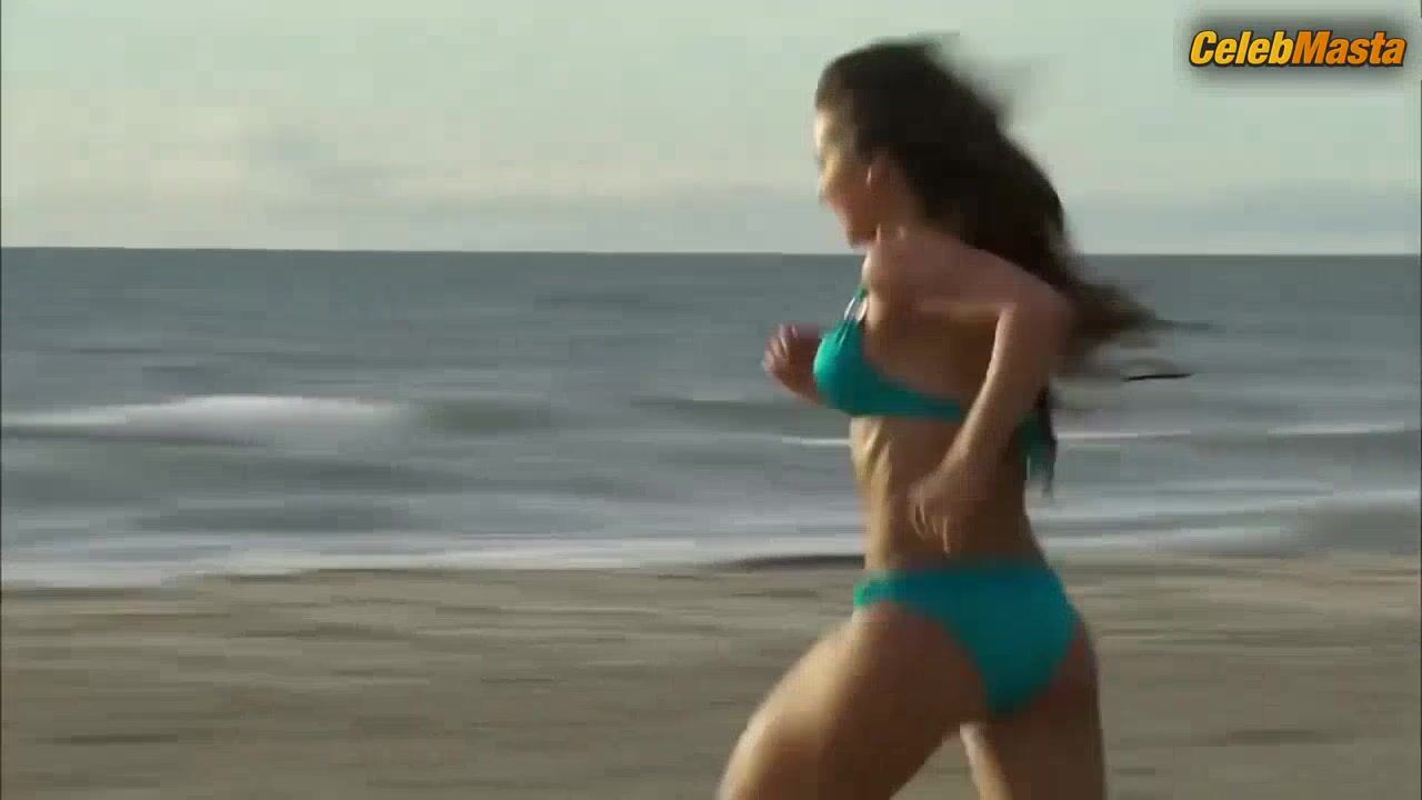 Kate Del Castillo Tits, Swimsuit Scene In La Reina Del Sur - Photo 1 of 5 photo 4
