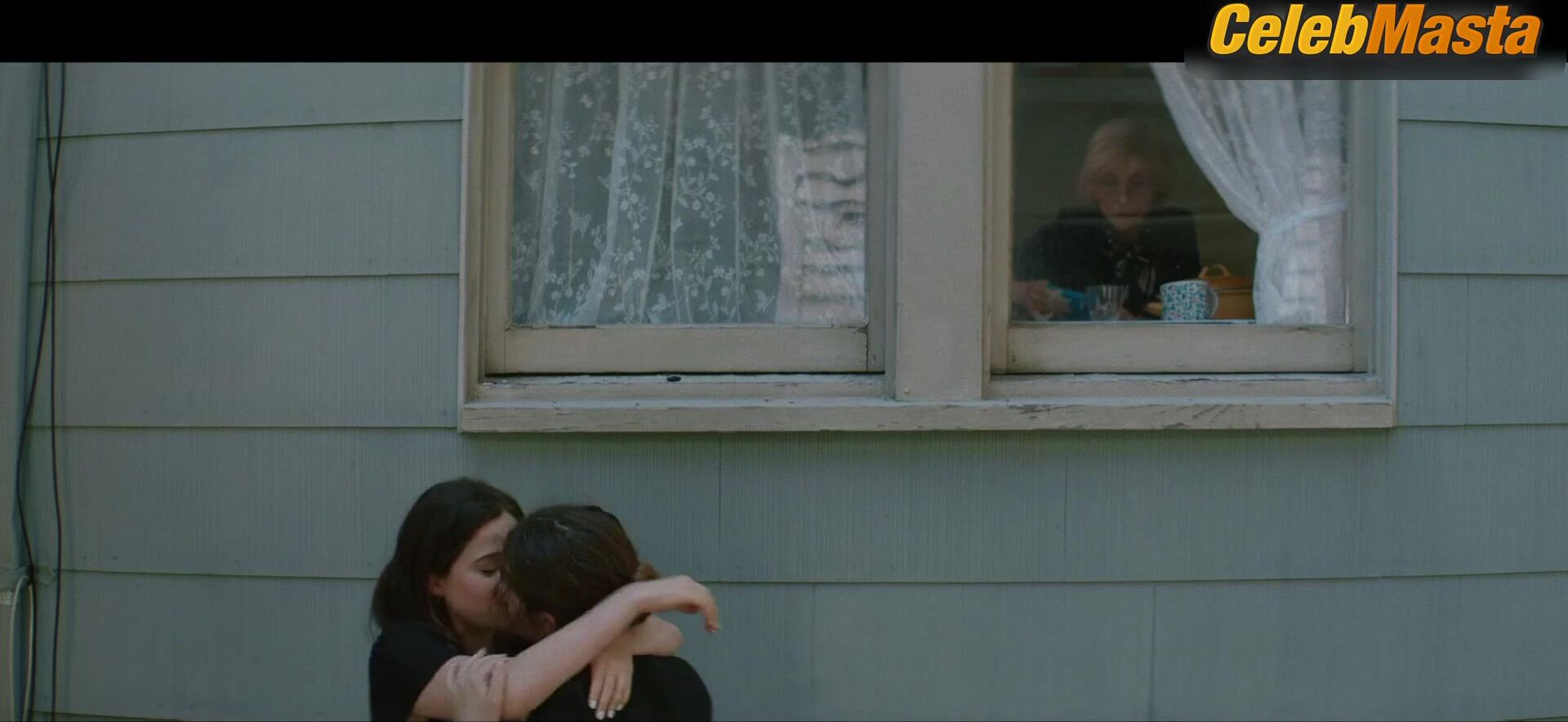 Molly Gordon And Rachel Sennott’s Lesbian Sex Scene - Photo 3 of 5 photo 5