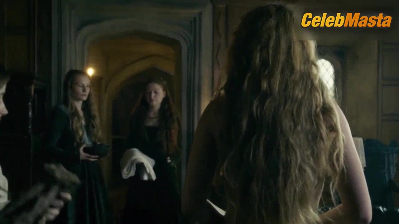 Jodie Comer Shows Sex Scene In The White Princess - Photo 2 of 5 photo 1