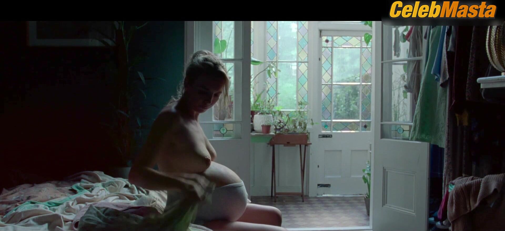 Jodie Comer ’s Tits, Underwear Scene In The End We - Photo 2 of 5 photo 4