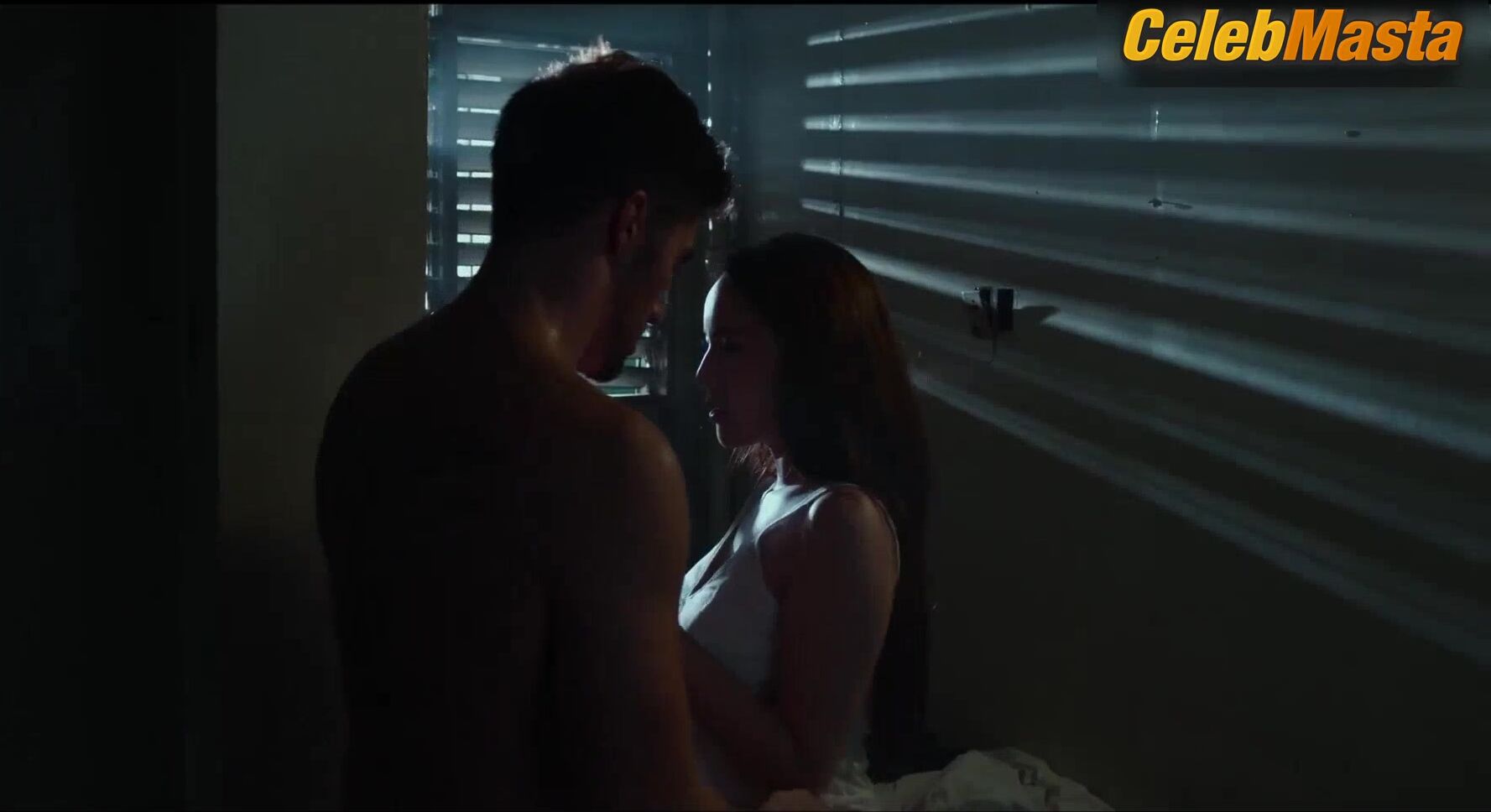 Julia Bersana Bares Booty, Boobs Scene In Lovely Ladies - Photo 1 of 5 photo 4