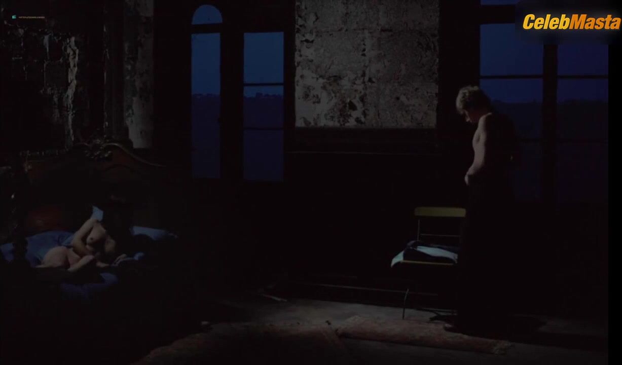Nastassja Kinski Tits Scene From Falsche Bewegung - Photo 1 of 5
