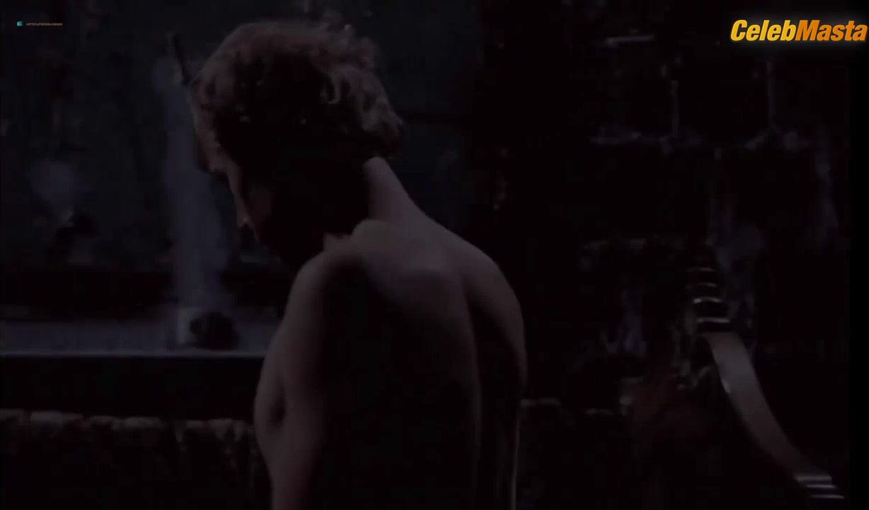 Nastassja Kinski Tits Scene From Falsche Bewegung - Photo 1 of 5 photo 2