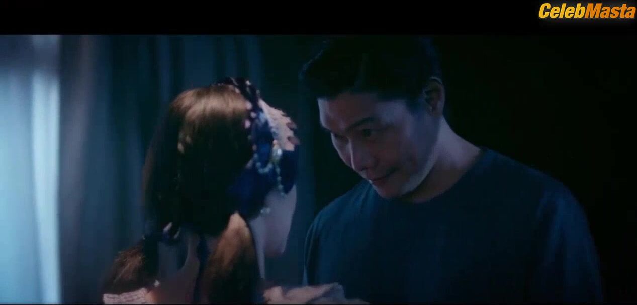 Julia Bersana ’s Boobs Scene In Bula - Photo 2 of 5 photo 1