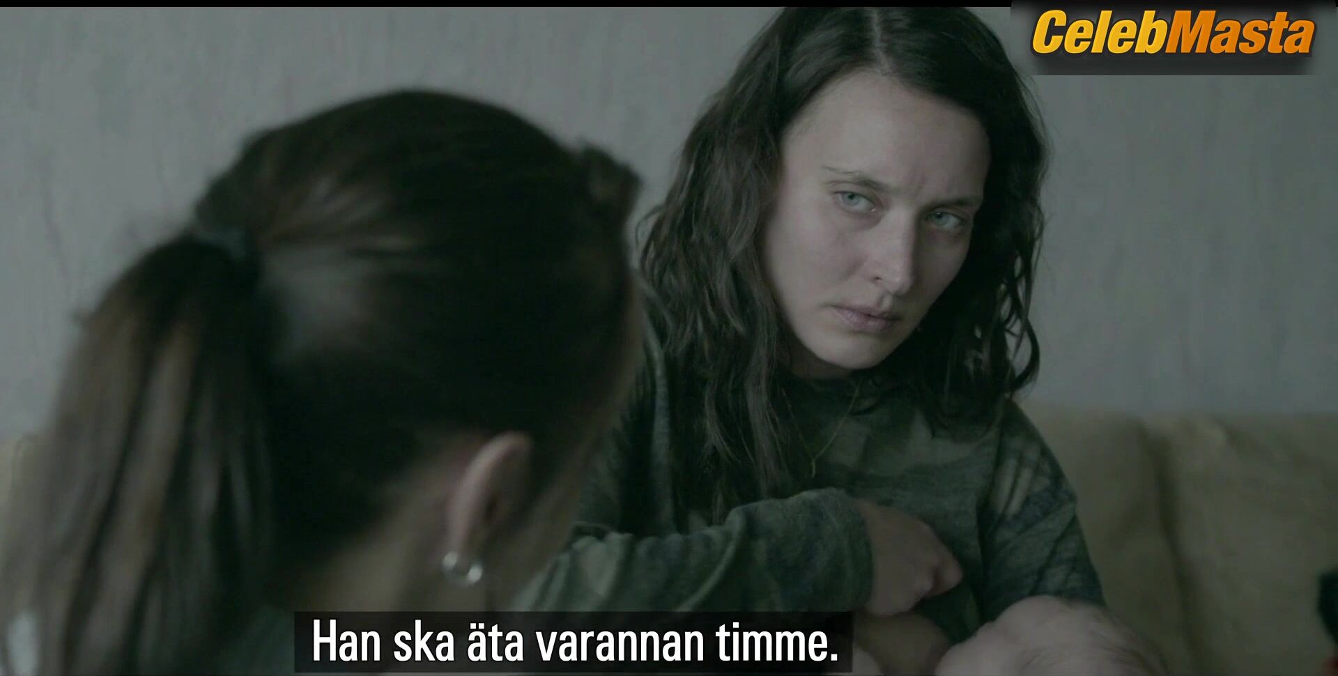 Josefin Asplund ’s Prosthetic Scene From Snow Angels - Photo 2 of 5