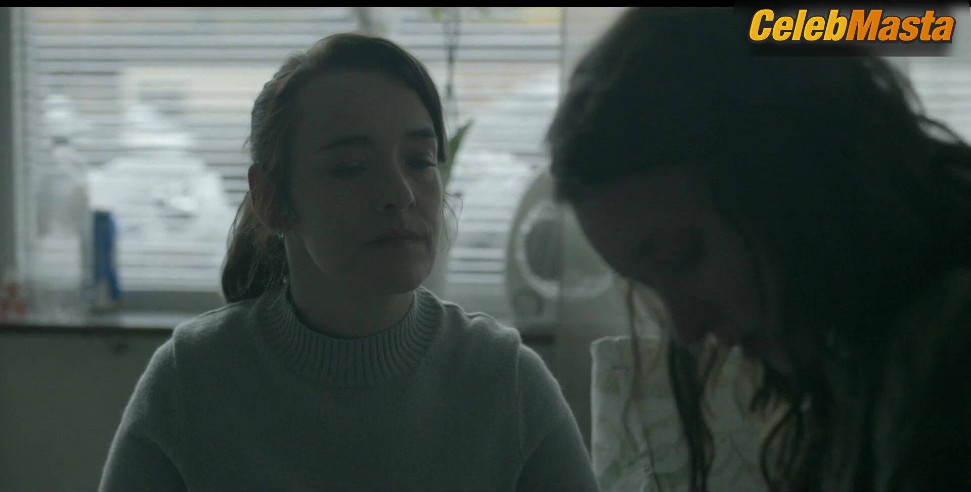 Josefin Asplund ’s Prosthetic Scene From Snow Angels - Photo 2 of 5 photo 4