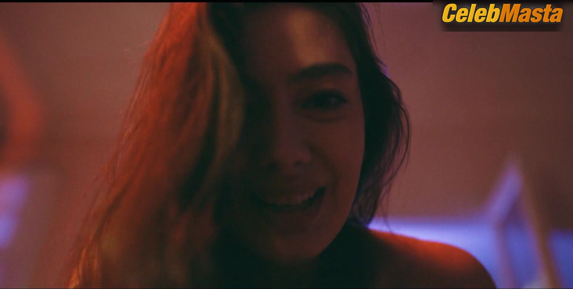 Neslihan Atagul ’s Sexy Scene From Oh Belinda - Photo 1 of 5 photo 4