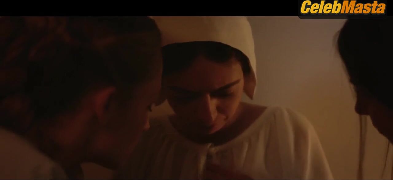 Aubrey Plaza Kate Micucci, Jemima Kirke And Lesbian Sex - Photo 1 of 5 photo 3