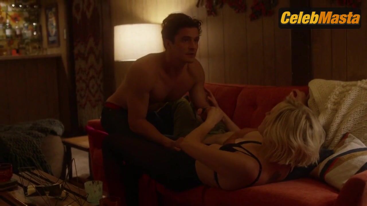 Kate Micucci Malin Akerman And ’s Lesbian, - Photo 2 of 5 photo 3