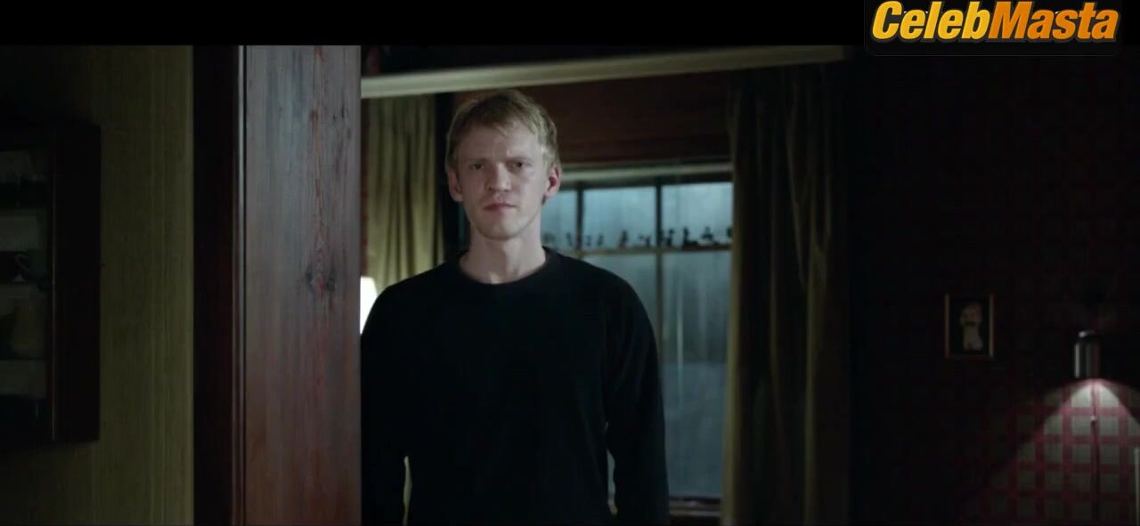 Julianne Moore And Oona Von Maydell Tits Scene From The - Photo 2 of 5 photo 3