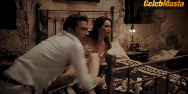 Ana De La Reguera ’s Underwear Scene From Que Viva - Photo 1 of 5 photo 5