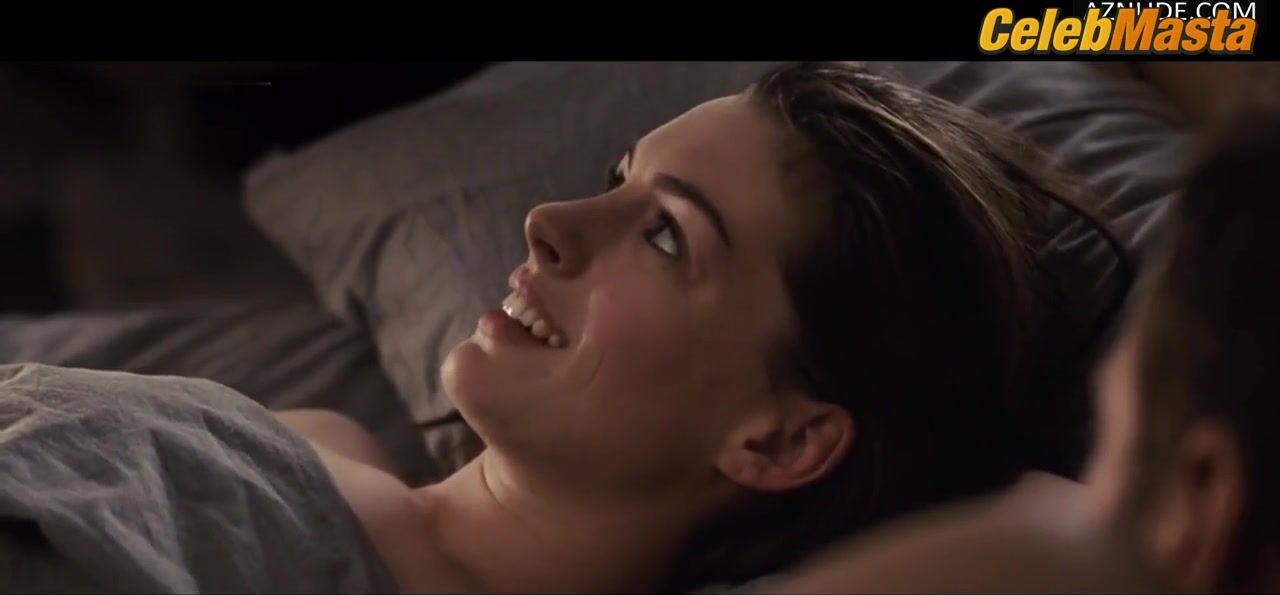 Anne Hathaway ’s Sexy Scene From Passengers - Photo 1 of 5 photo 5
