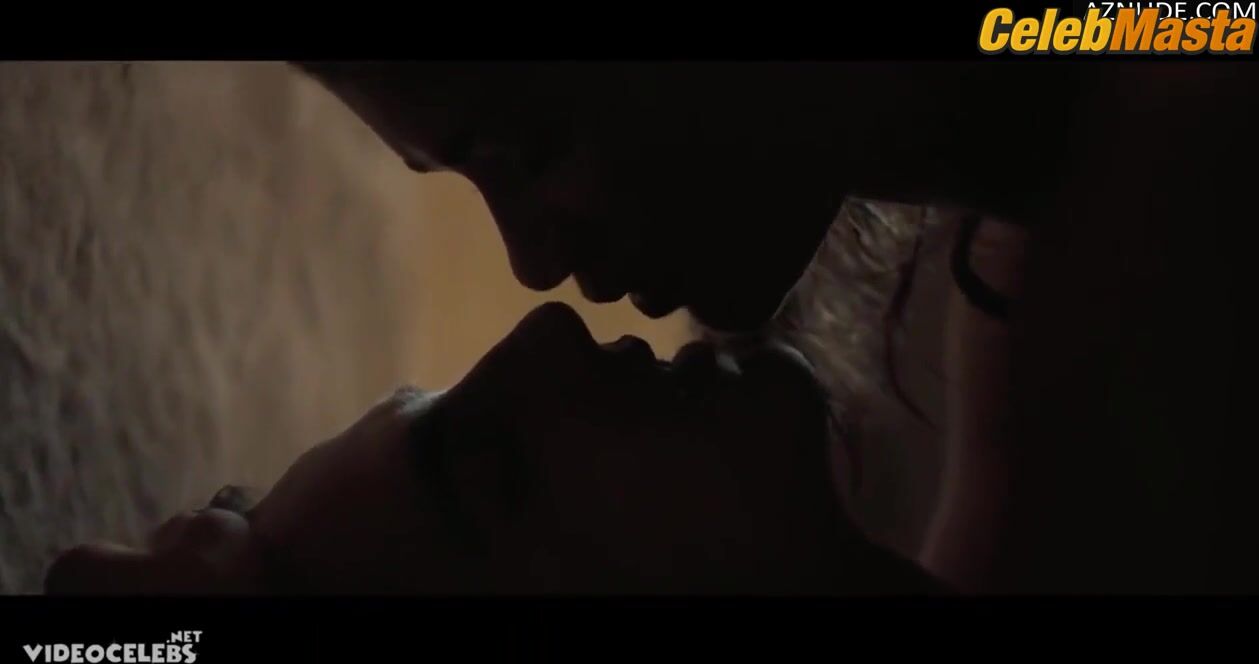 Zendaya Hot Scene From Dune Part Two - Photo 1 of 5 photo 4
