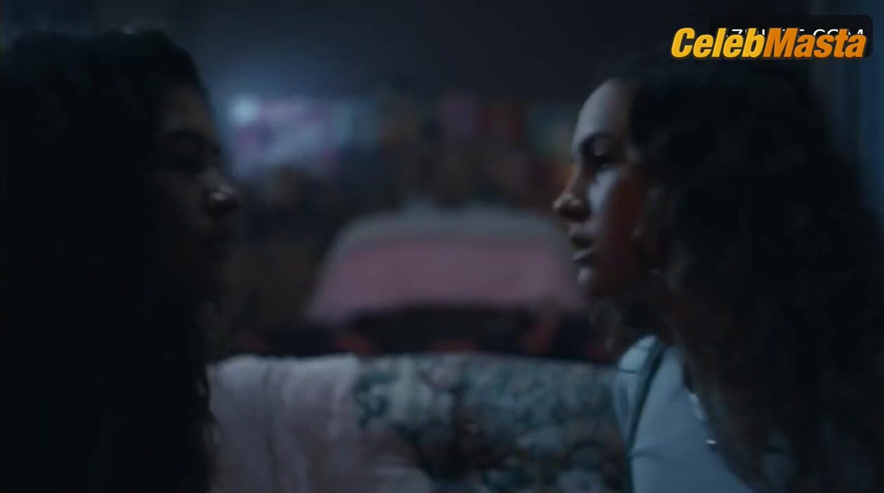 Maude Apatow Zendaya And ’s Lesbian Scene, Euphoria - Photo 2 of 5 photo 3