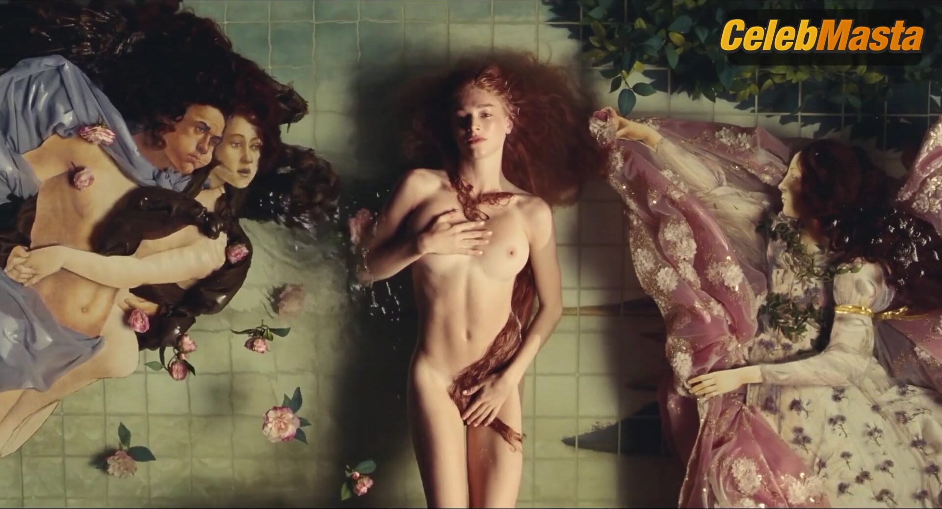Hunter Schafer Zendaya And Flaunt Boobs In Lesbian Scene, - Photo 1 of 5 photo 5