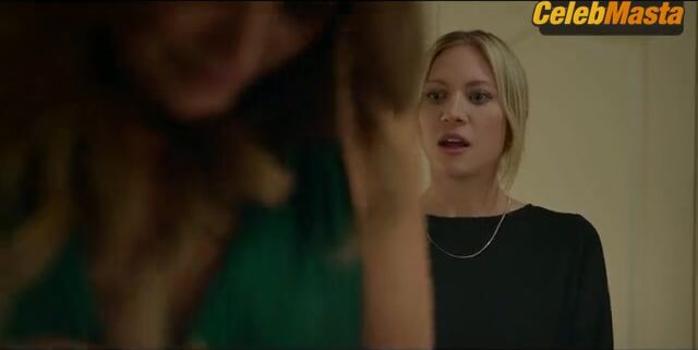Malin Akerman Tits, Underwear Scene From The Hunting Wives - Photo 1 of 5 photo 5
