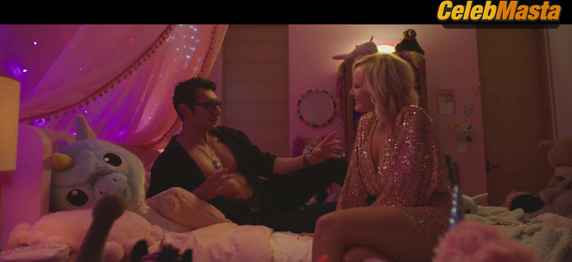Malin Akerman ’s Tits Scene From The Donor Party - Photo 2 of 5