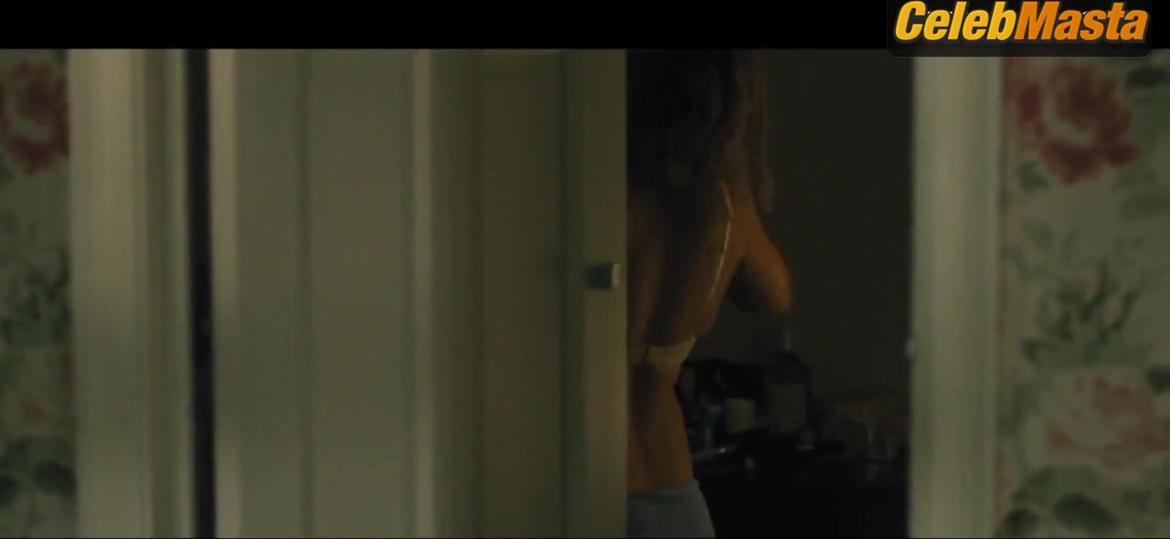 Malin Akerman ’s Underwear Scene From The Ticket - Photo 3 of 5 photo 5
