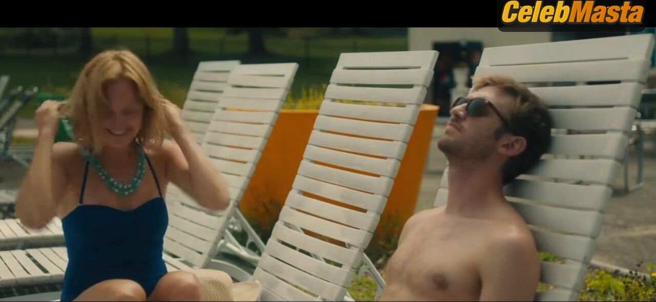 Malin Akerman ’s Sexy Scene From The Ticket - Photo 1 of 5 photo 3
