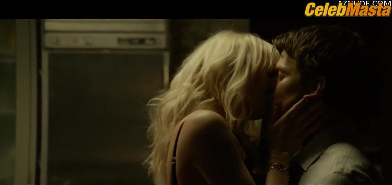 Malin Akerman Ass, Tits Scene From Misconduct - Photo 1 of 5 photo 3