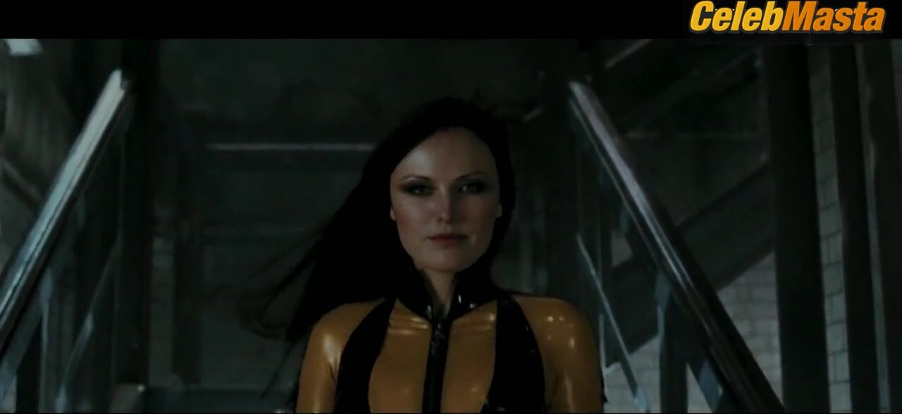 Malin Akerman ’s Sexy Scene From Watchmen - Photo 3 of 5 photo 5