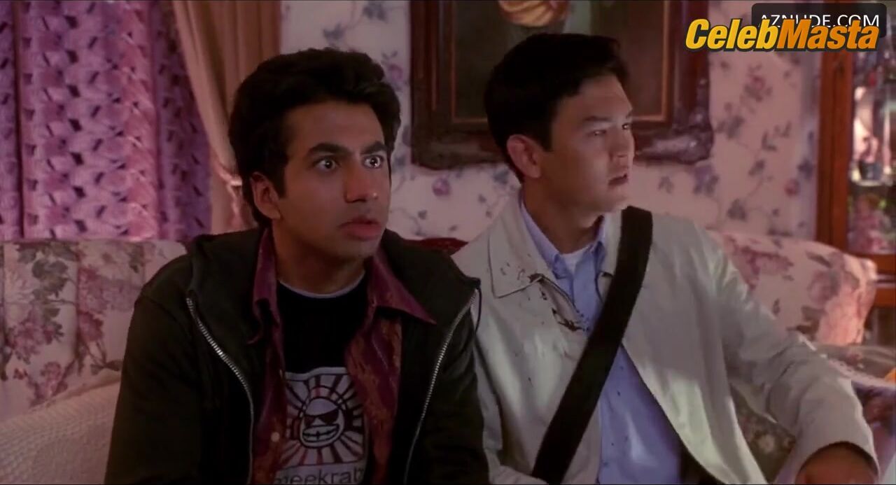 Malin Akerman Tits Scene From Harold & Kumar Go To - Photo 2 of 5 photo 3