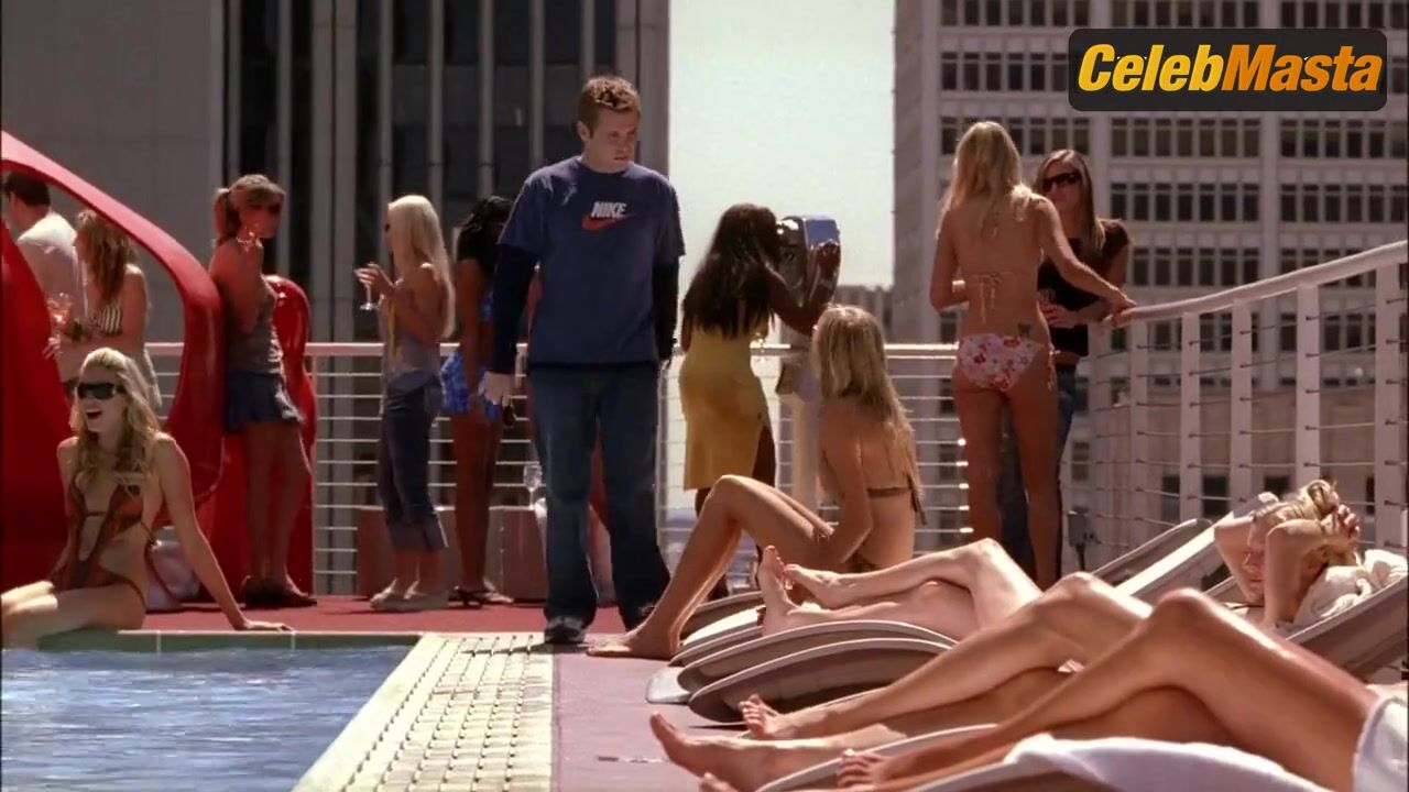 Malin Akerman Swimsuit Scene From Entourage - Photo 2 of 5 photo 4