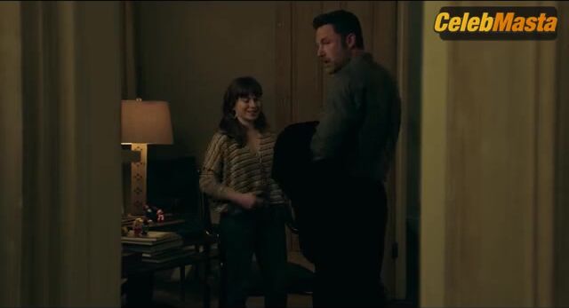 Ana De Armas Hot Scene From Deep Water - Photo 2 of 5 photo 1