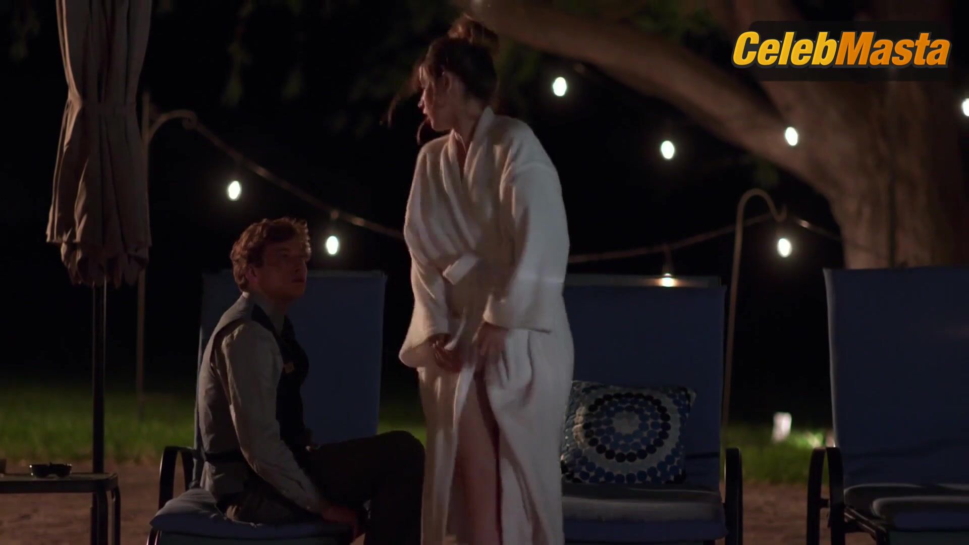Ana De Armas Sexy Scene In The Night Clerk - Photo 2 of 5 photo 4