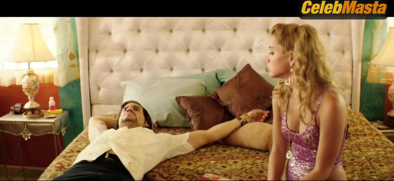 Ana De Armas Thong Scene From Hands Of Stone - Photo 1 of 5 photo 5