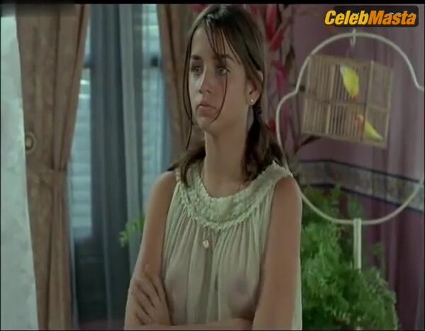 Ana De Armas Sexy Scene In Una Rosa De Francia - Photo 1 of 5