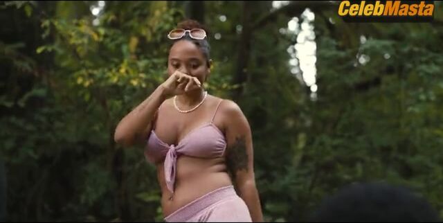 Alison Brie And Kiersey Clemons Swimsuit Scene From - Photo 1 of 5 photo 5