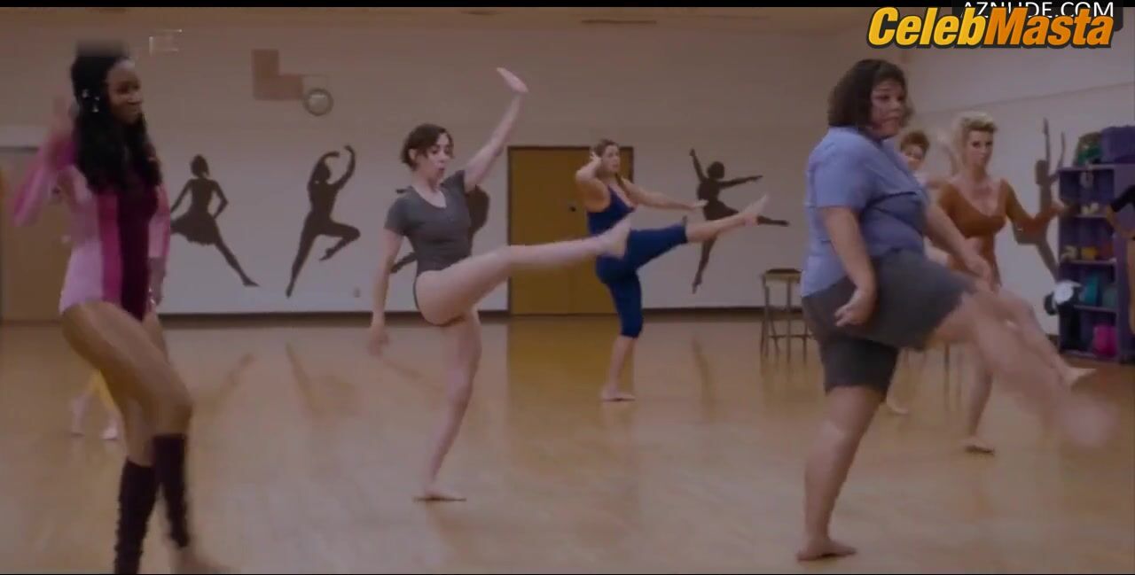 Alison Brie ’s Butt, Tits Scene In Glow - Photo 3 of 5