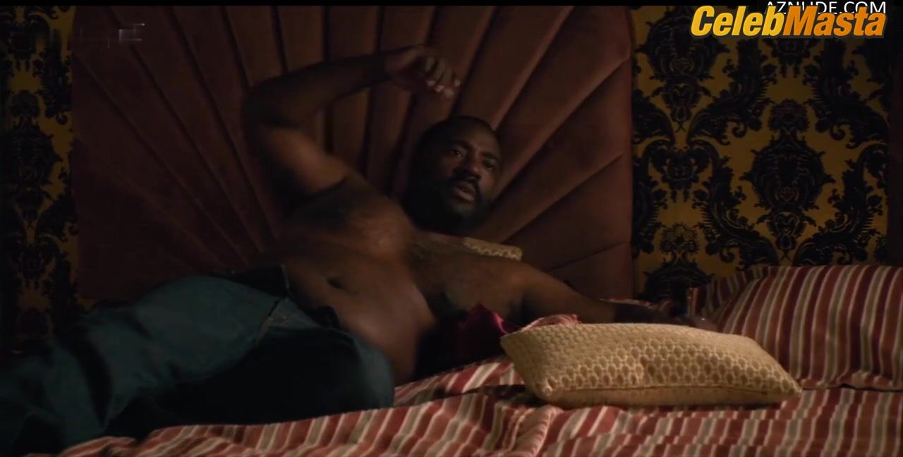 Alison Brie ’s Butt, Tits Scene In Glow - Photo 3 of 5 photo 4