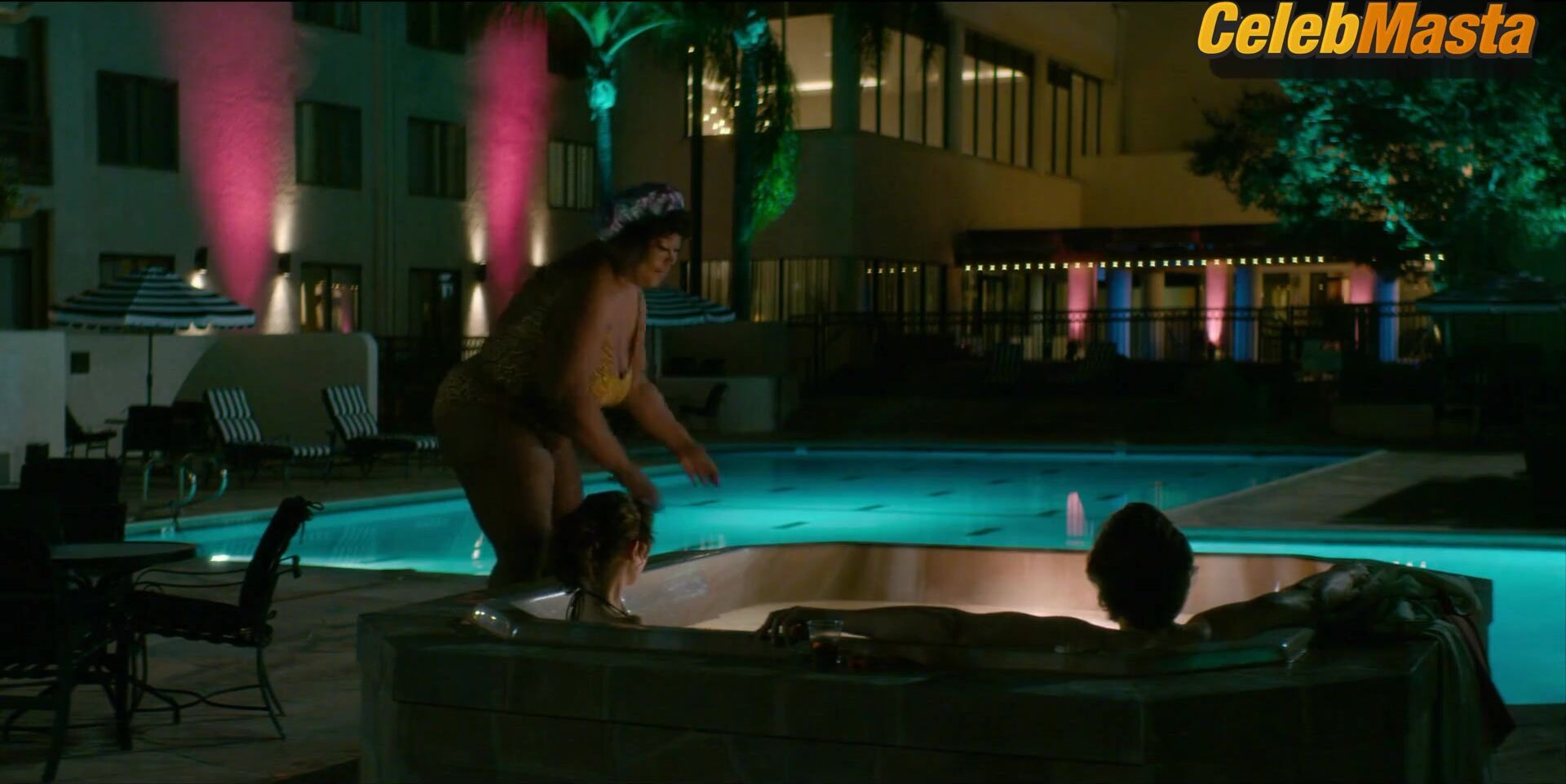 Alison Brie And Kia Stevens Hot Scene From Glow - Photo 1 of 5 photo 4
