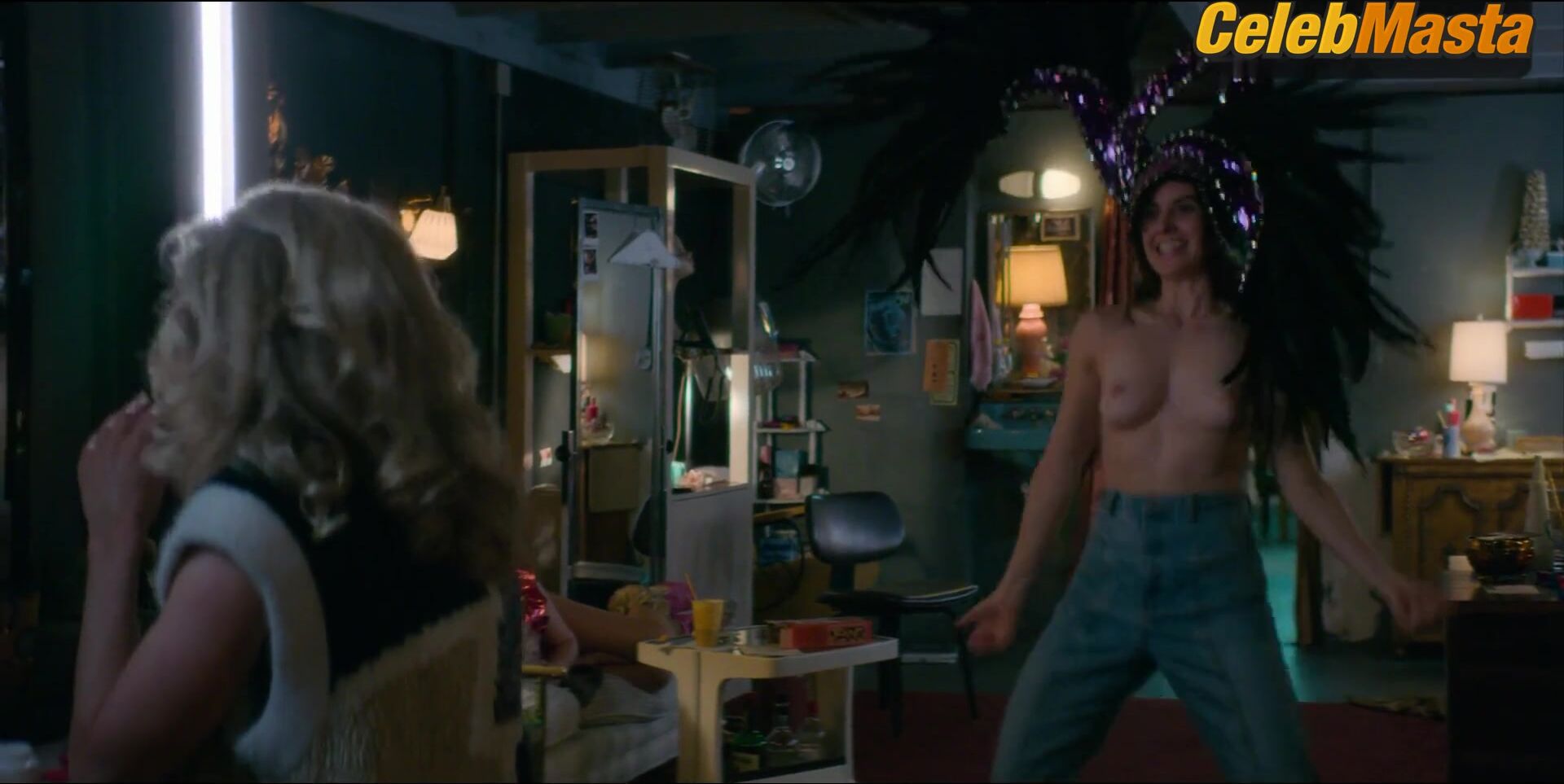 Alison Brie ’s Tits Scene From Glow - Photo 2 of 5