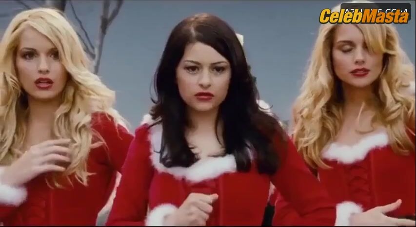 Alison Brie Jennifer Love Hewitt, Laura Prepon And Sexy - Photo 4 of 5