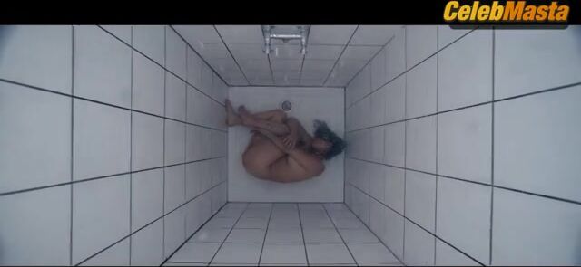 Demi Moore ’s Booty Scene From The Substance - Photo 2 of 5