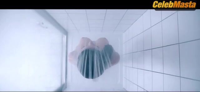 Margaret Qualley and Demi Moore Tits, Ass Scene from The Substance