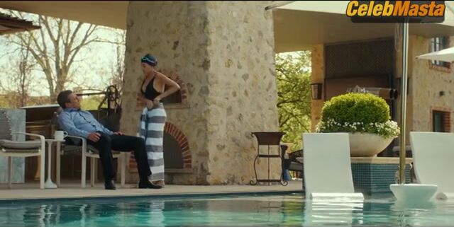 Demi Moore Swimsuit Scene From Landman - Photo 2 of 5 photo 5