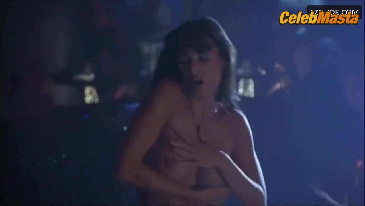 Demi Moore Tits, Swimsuit Scene In Striptease - Photo 3 of 5 photo 5