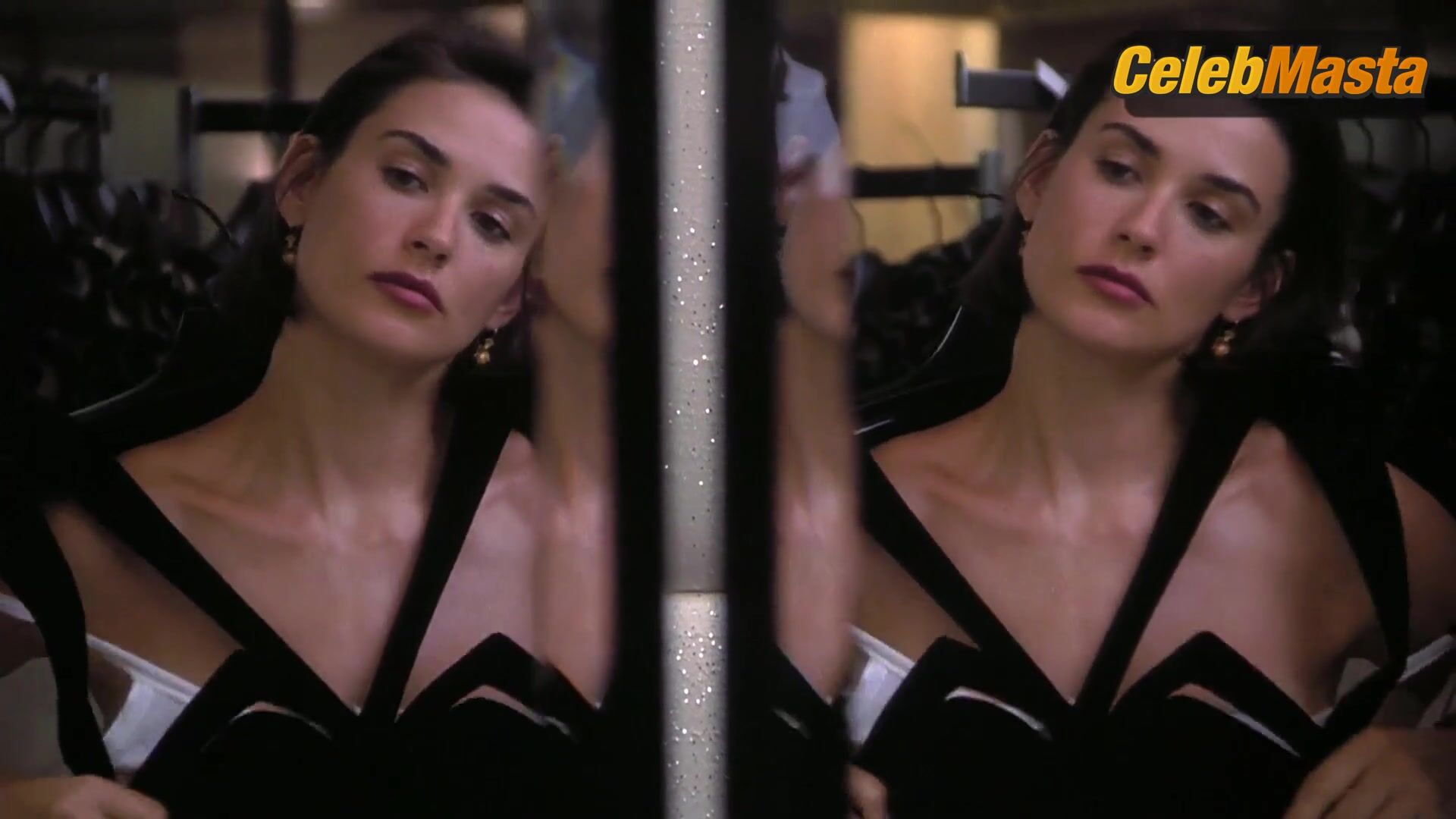 Demi Moore ’s Tits Scene From Indecent Proposal - Photo 1 of 5 photo 3