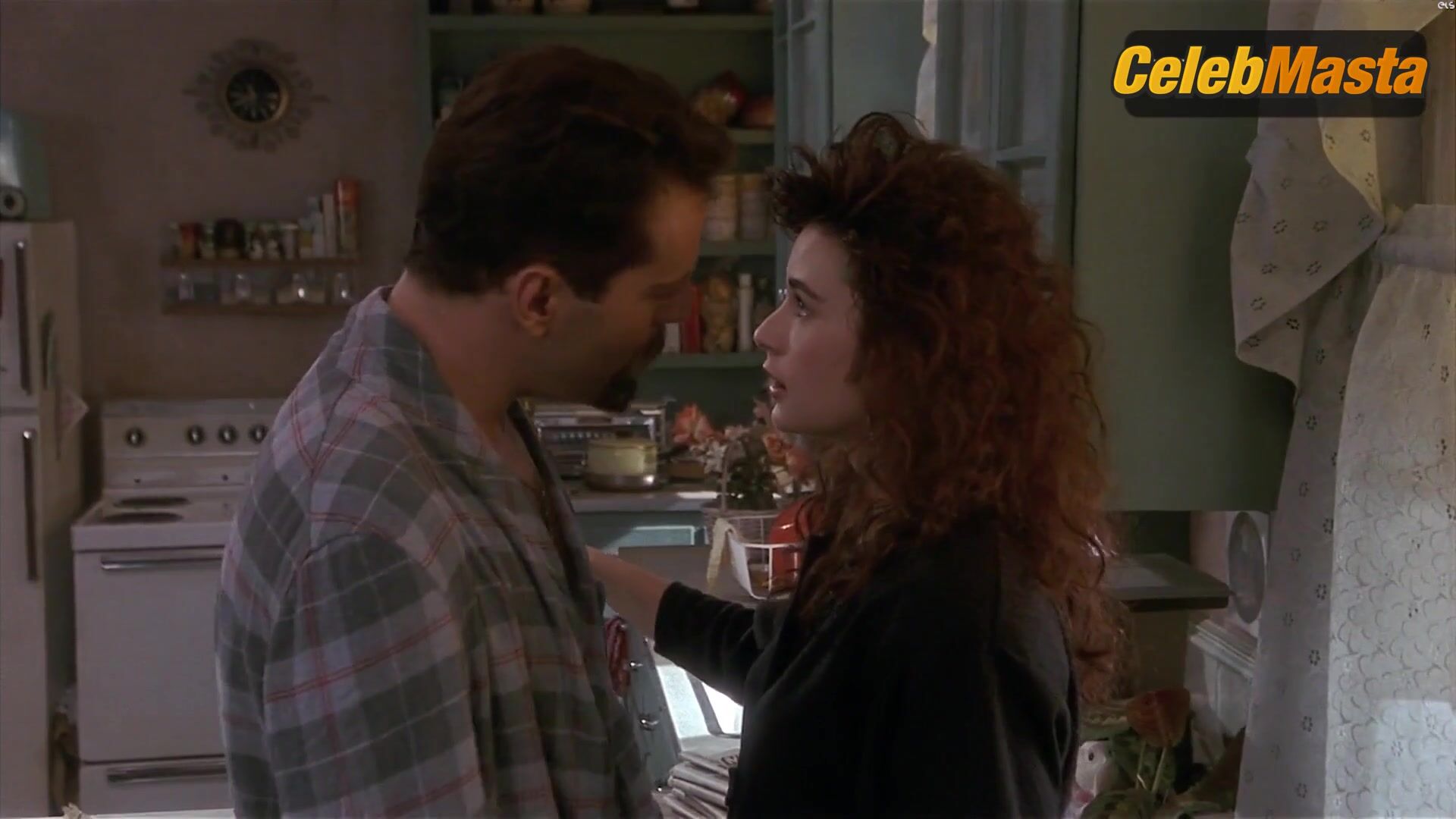 Demi Moore ’s Sexy Scene From Mortal Thoughts - Photo 2 of 5 photo 3