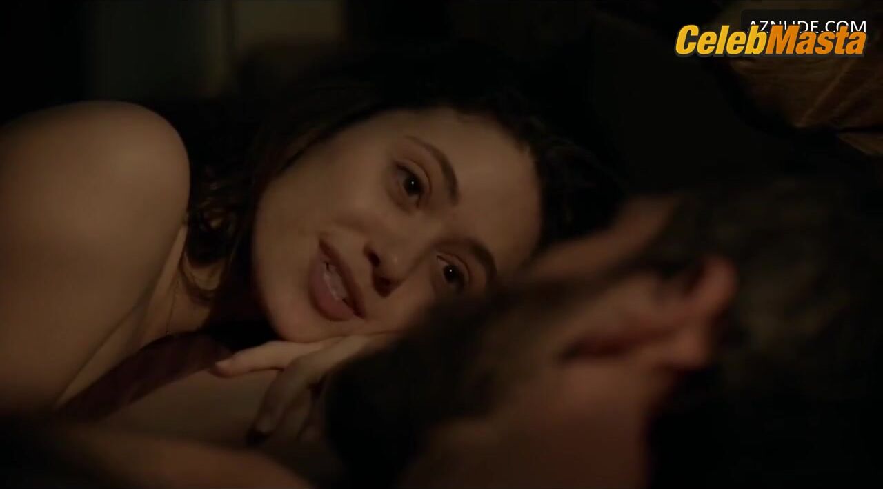 Emmy Rossum Shows Ass, Tits Scene In Shameless - Photo 2 of 5 photo 3