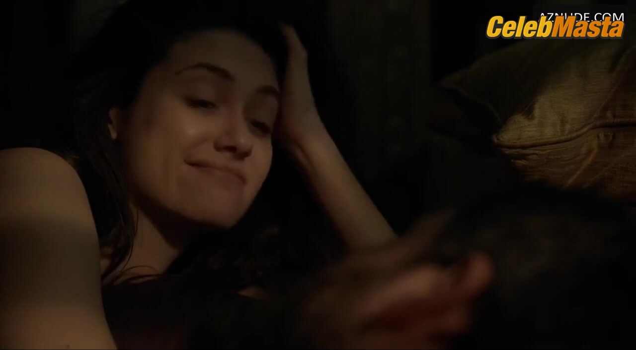Emmy Rossum Shows Ass, Tits Scene In Shameless - Photo 2 of 5 photo 5