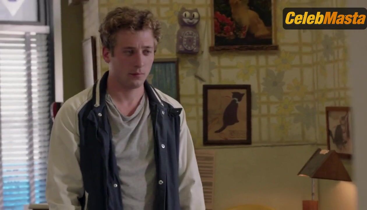 Emmy Rossum Steamy Scene In Shameless - Photo 2 of 5
