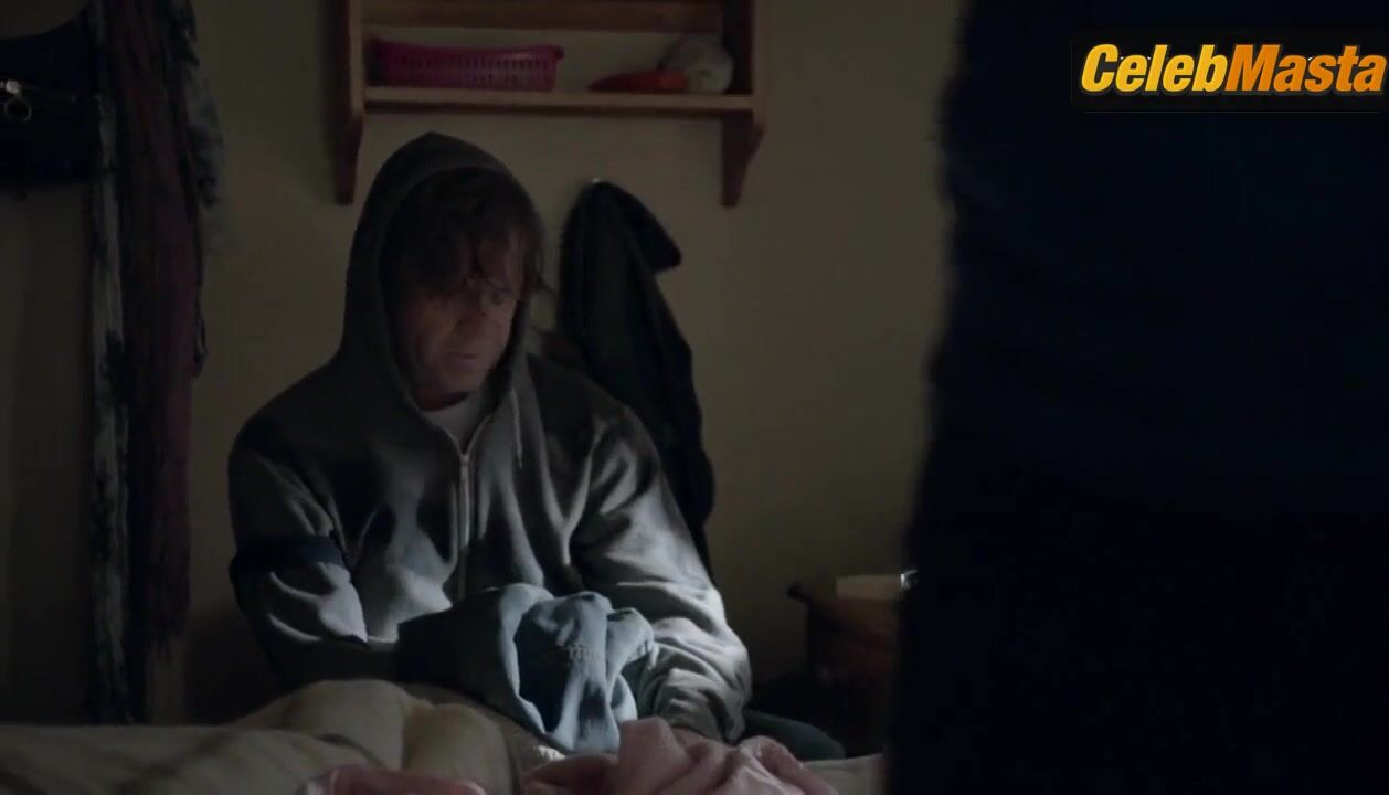 Emmy Rossum Naked Scene From Shameless - Photo 1 of 5 photo 5