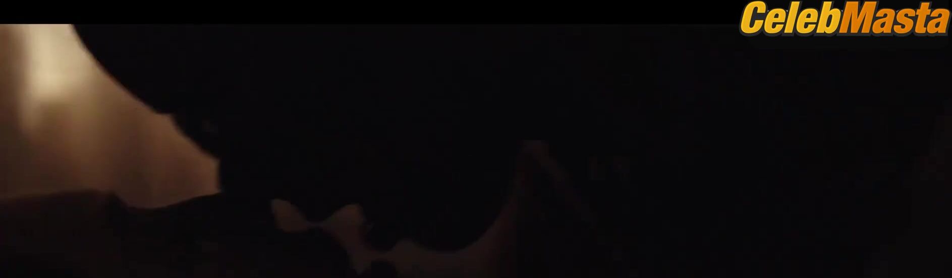 Jessica Biel And Kandyse Mcclure’s Lesbian Scene - Photo 2 of 5 photo 4